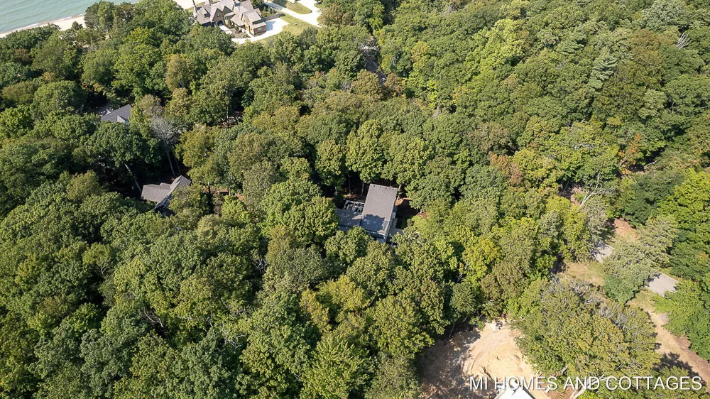 371 Dunegrass Circle Drive Saugatuck City, MI 49453
