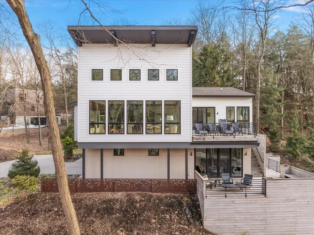371 Dunegrass Circle Drive Saugatuck City, MI 49453