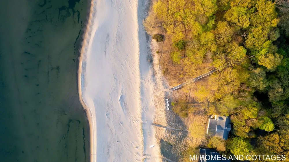 371 Dunegrass Circle Drive Saugatuck City, MI 49453