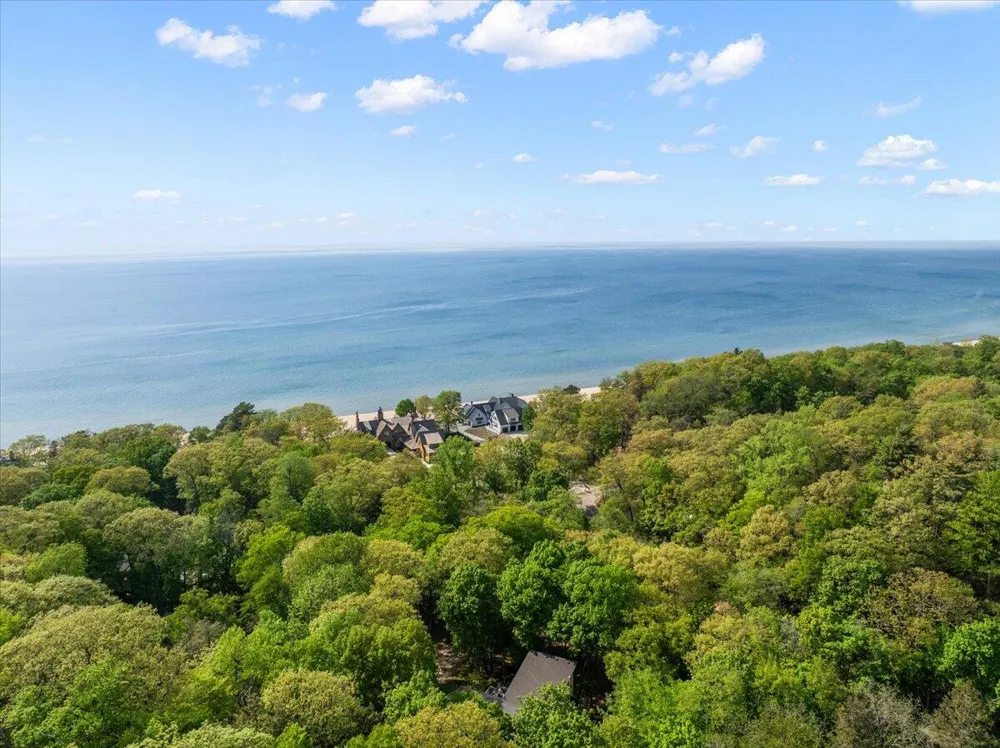 371 Dunegrass Circle Drive Saugatuck City, MI 49453