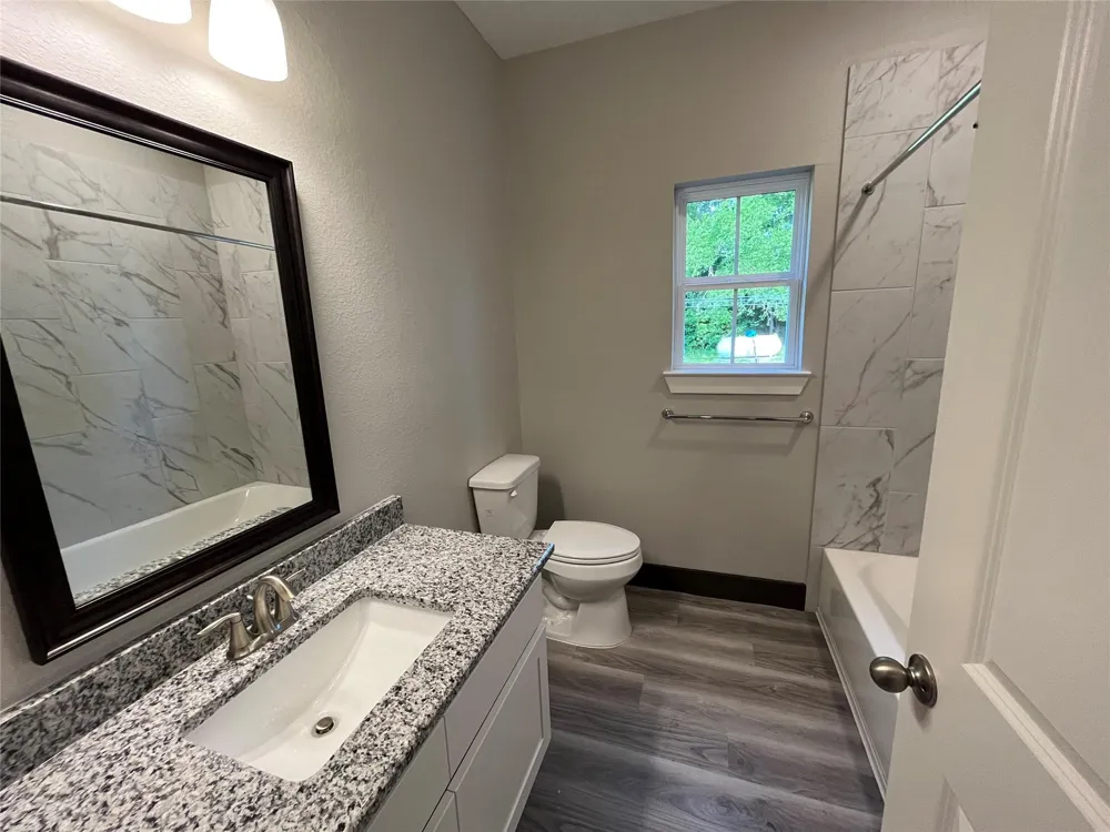 111 Heatherbrook Somerville, TX 77879