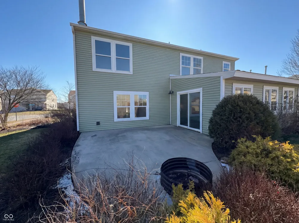 8251 S Evening Drive Pendleton, IN 46064