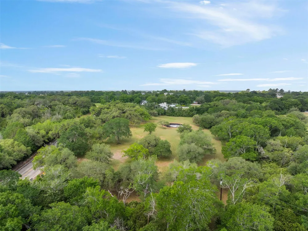612 Fm 1457 Round Top, TX 78954