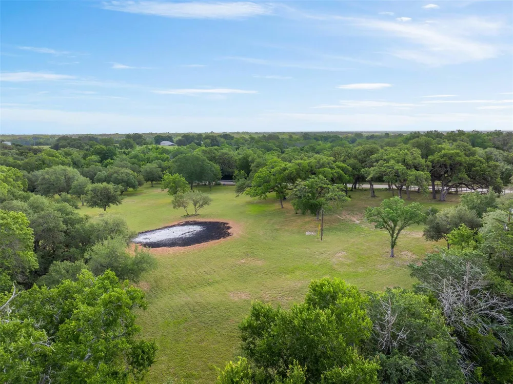 612 Fm 1457 Round Top, TX 78954