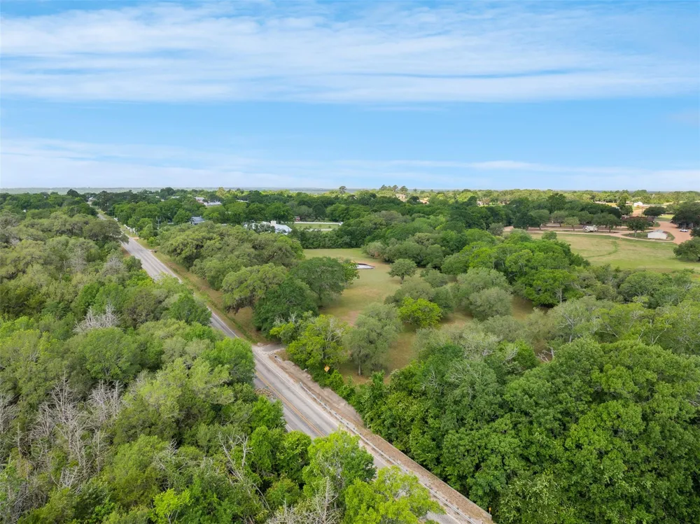 612 Fm 1457 Round Top, TX 78954