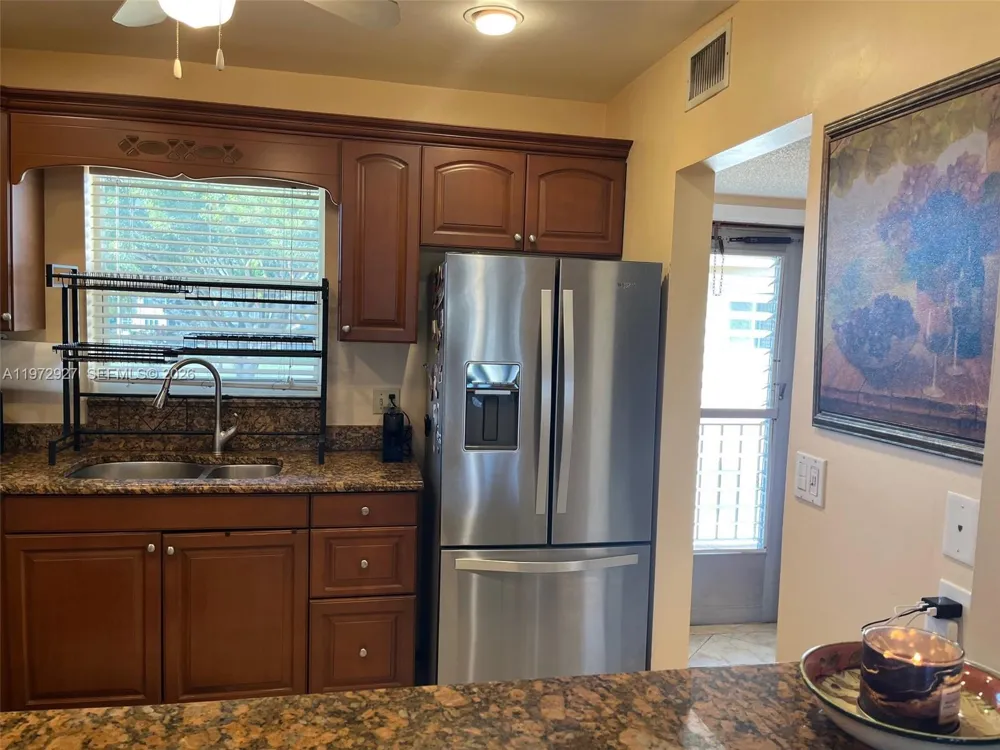752 Lori Dr #218 Palm Springs, FL 33461