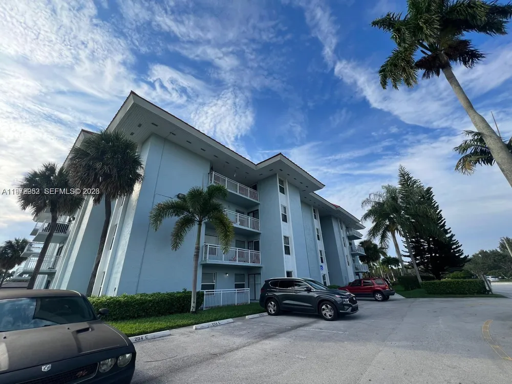 455 S Pine Island Rd #410C Plantation, FL 33324