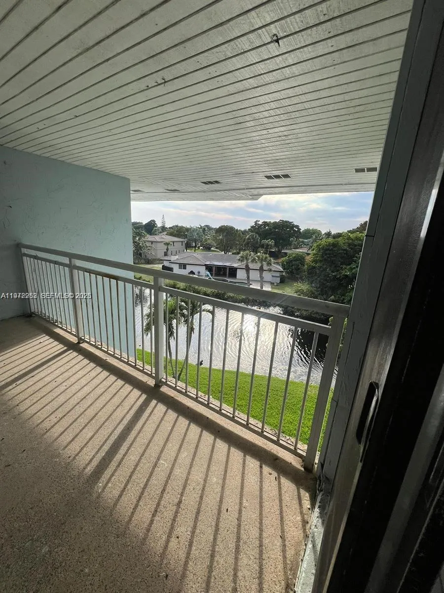 455 S Pine Island Rd #410C Plantation, FL 33324