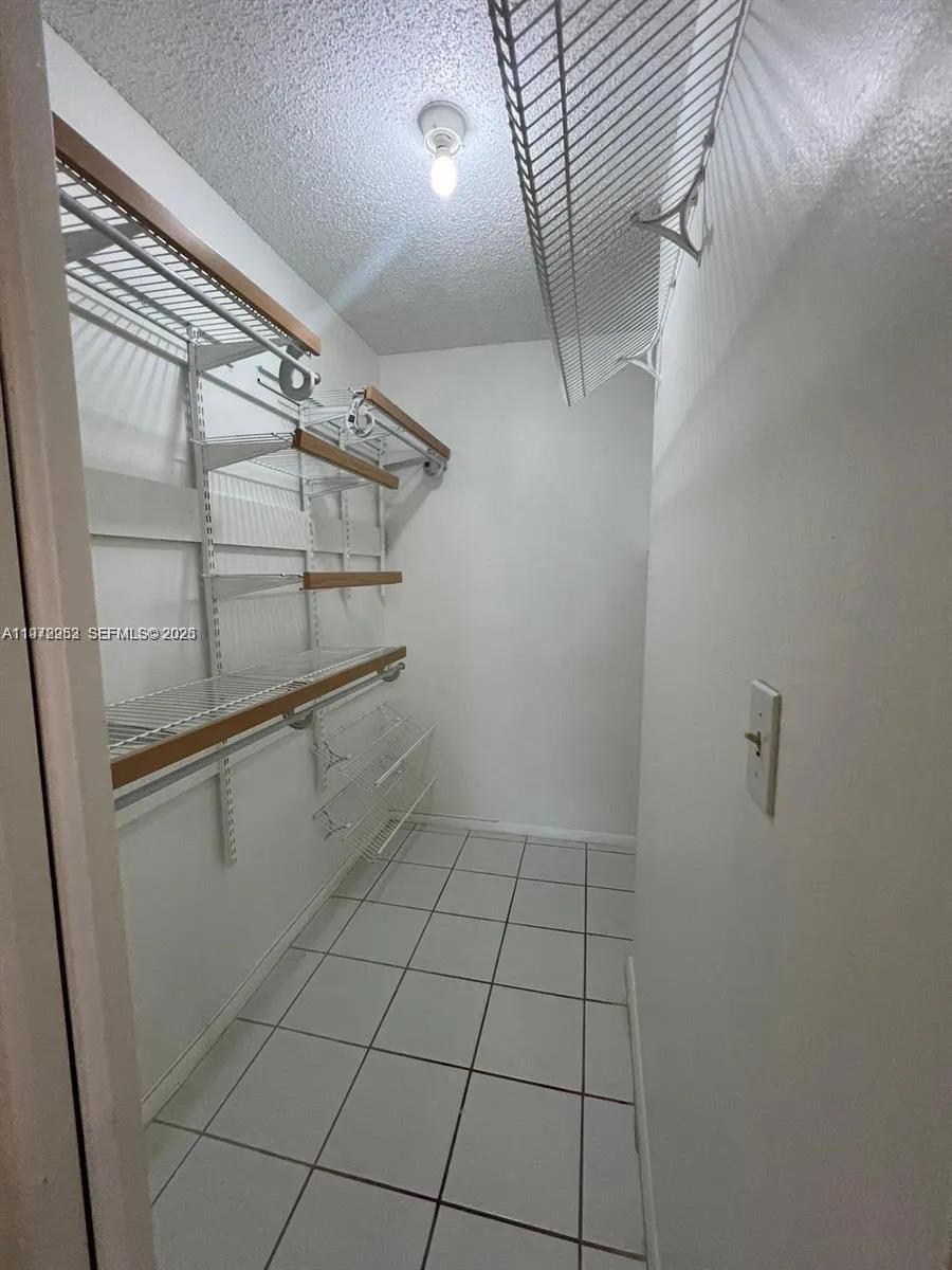 455 S Pine Island Rd #410C Plantation, FL 33324