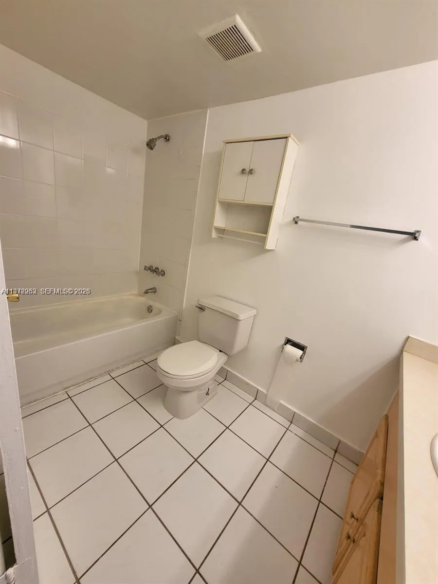 455 S Pine Island Rd #410C Plantation, FL 33324