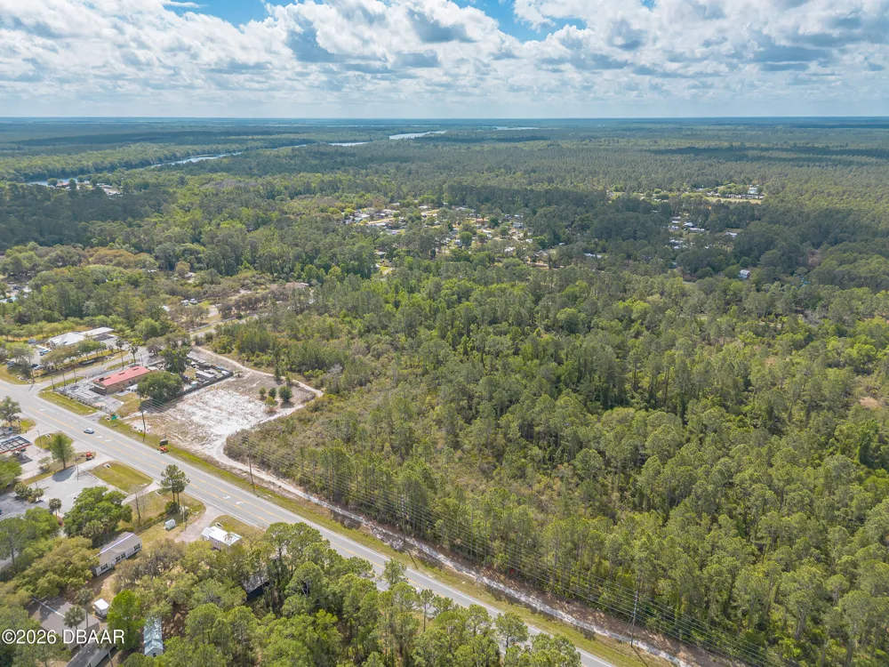 40 Alco Road Astor, FL 32102
