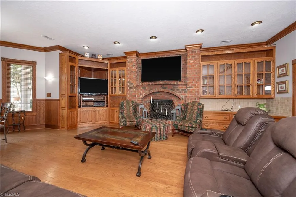 301 Virginia Drive Yadkinville, NC 27055