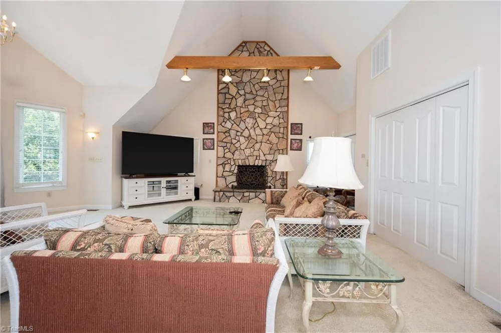 301 Virginia Drive Yadkinville, NC 27055