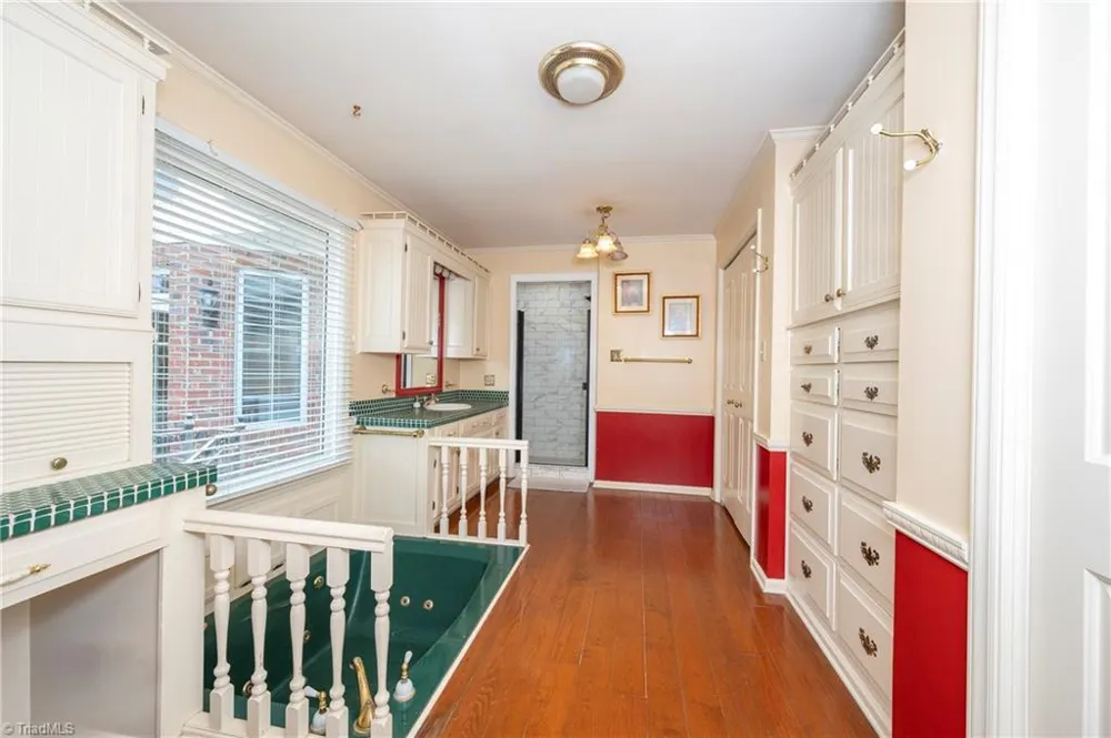 301 Virginia Drive Yadkinville, NC 27055