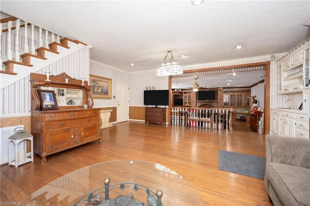 301 Virginia Drive Yadkinville, NC 27055