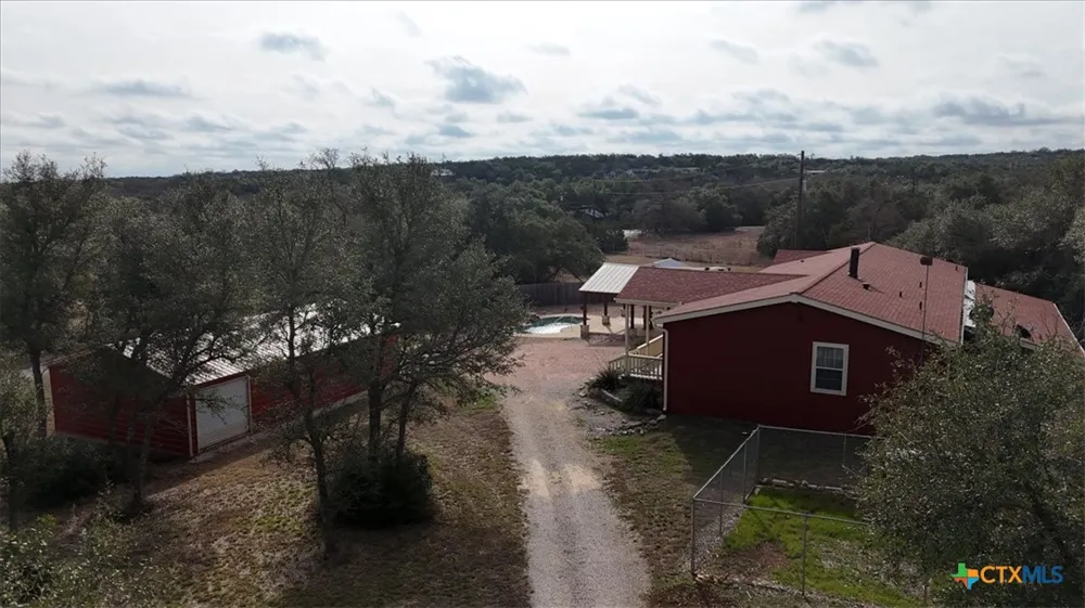 185 Trails End Road Driftwood, TX 78620