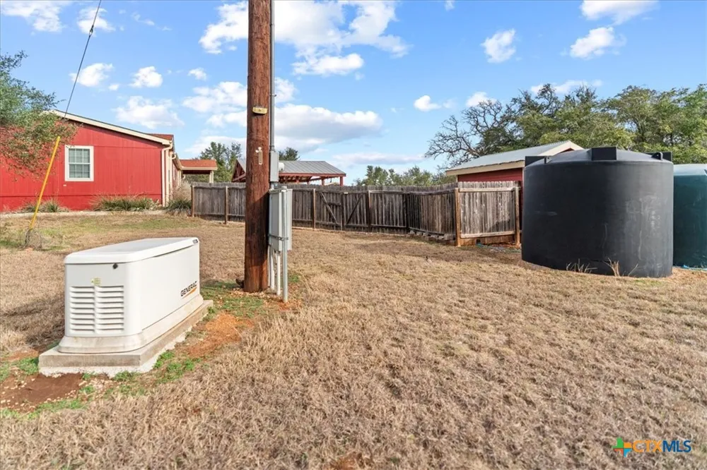 185 Trails End Road Driftwood, TX 78620