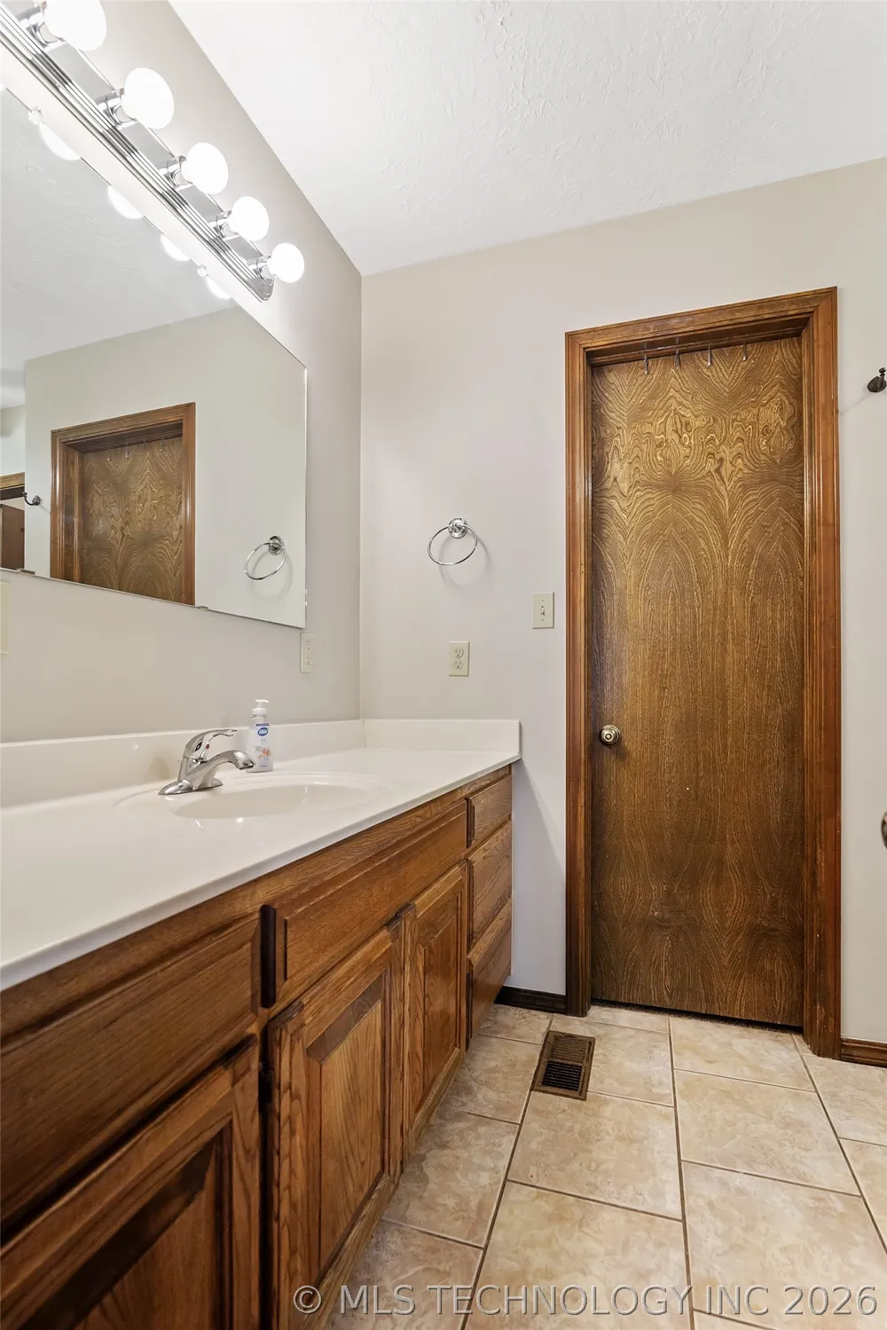 9644 EW 19 ROAD Nowata, OK 74048