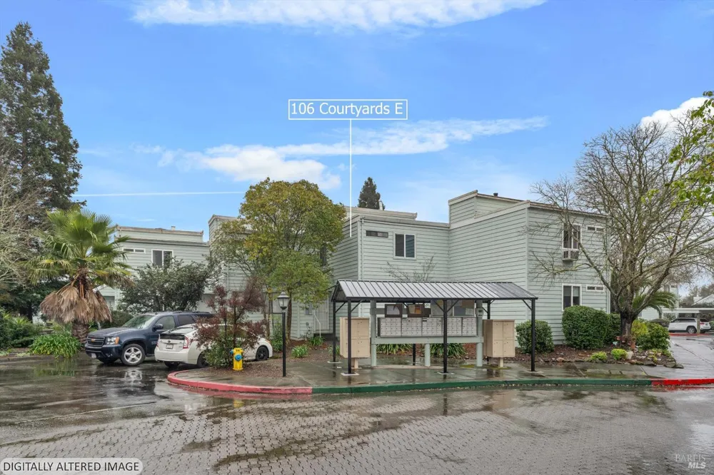 106 Courtyards E Windsor, CA 95492