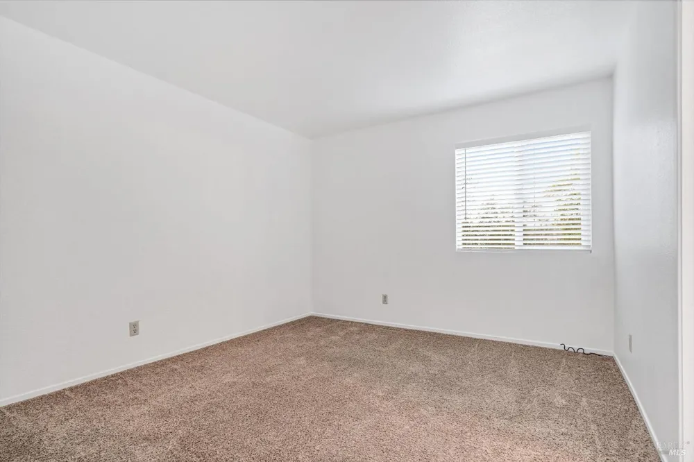 106 Courtyards E Windsor, CA 95492