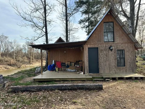 1614 Old Highway 27