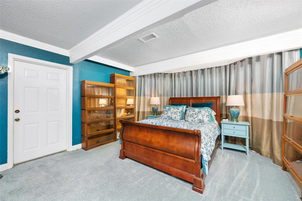 114 World Of Tennis Square #114 Lakeway, TX 78738