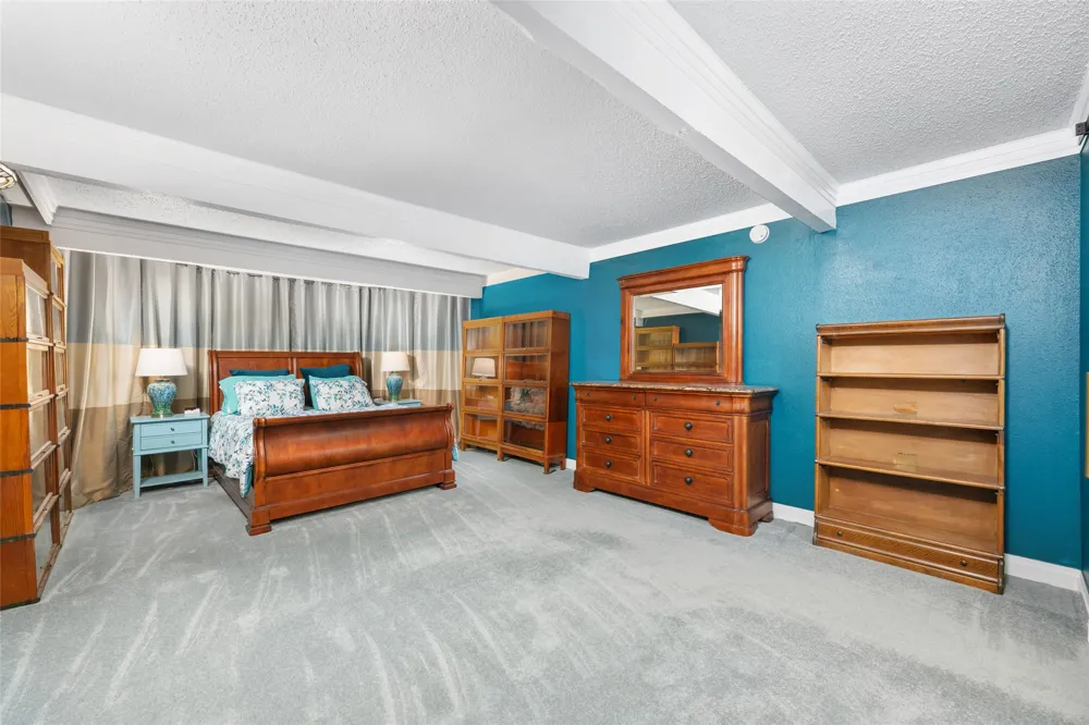114 World Of Tennis Square #114 Lakeway, TX 78738