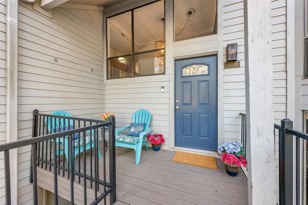 114 World Of Tennis Square #114 Lakeway, TX 78738