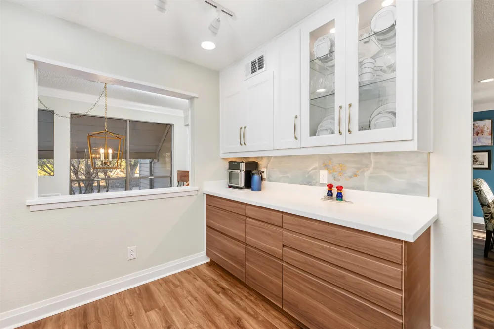 114 World Of Tennis Square #114 Lakeway, TX 78738