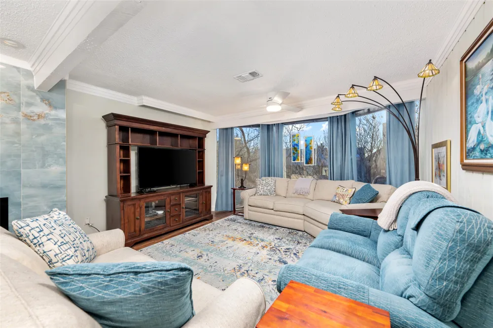 114 World Of Tennis Square #114 Lakeway, TX 78738