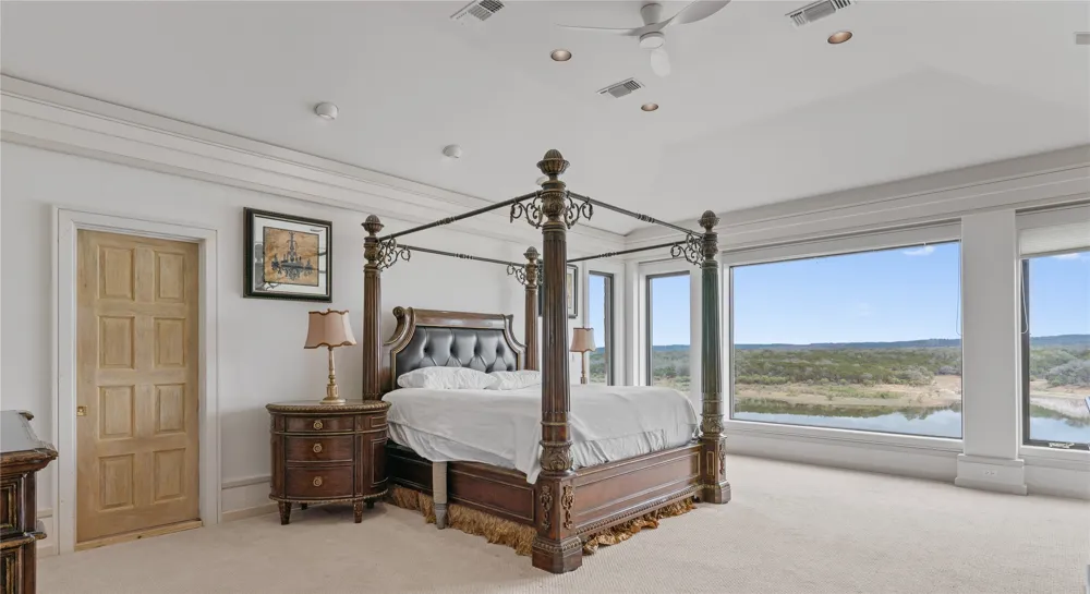 26100 Countryside Drive Spicewood, TX 78669