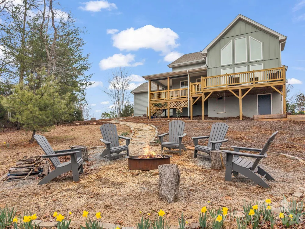 631 Mountain Parkway Mill Spring, NC 28756
