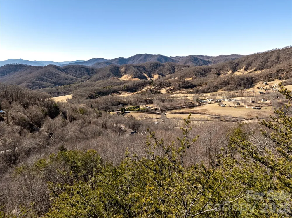 9999 Hunters Ridge Drive Canton, NC 28716