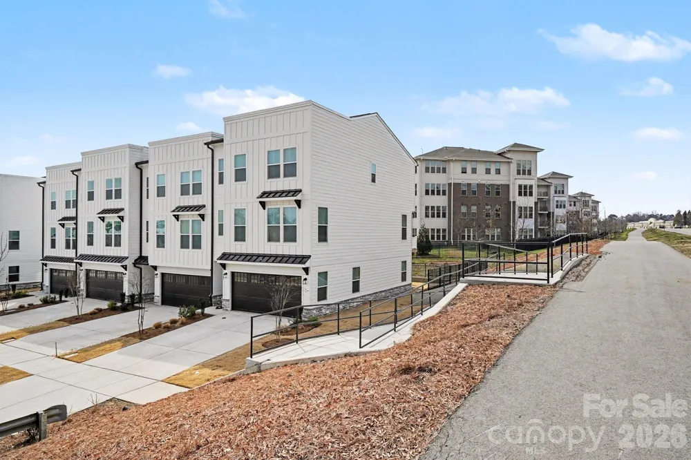 9245 DELANCEY LANE NW Concord, NC 28027