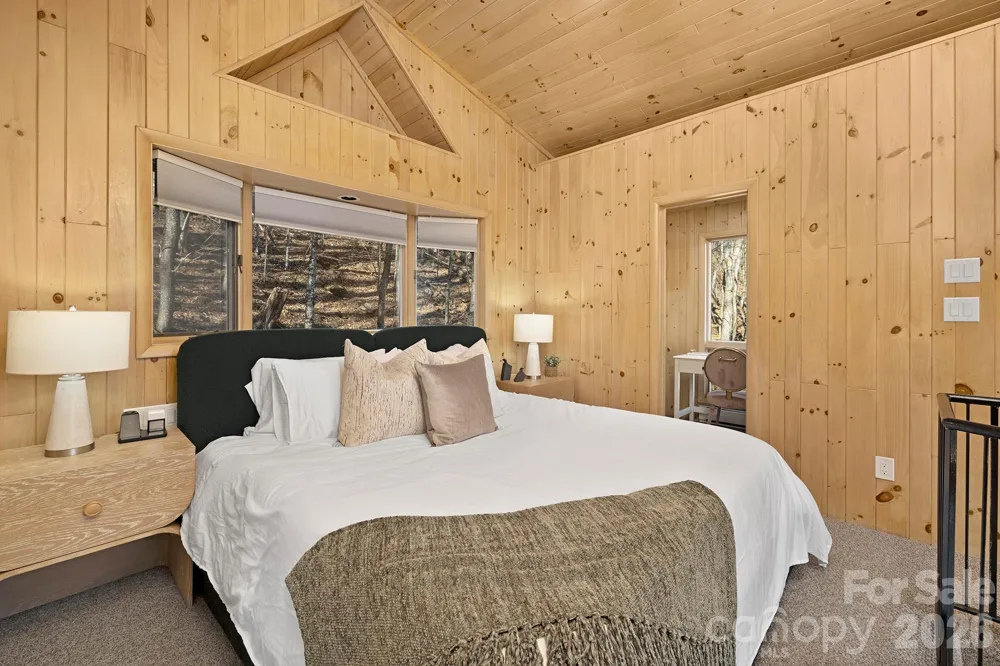 556/558 Thorncliff Drive Seven Devils, NC 28604
