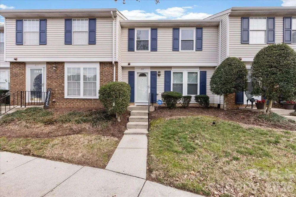 237 Water Oak Drive Pineville, NC 28134