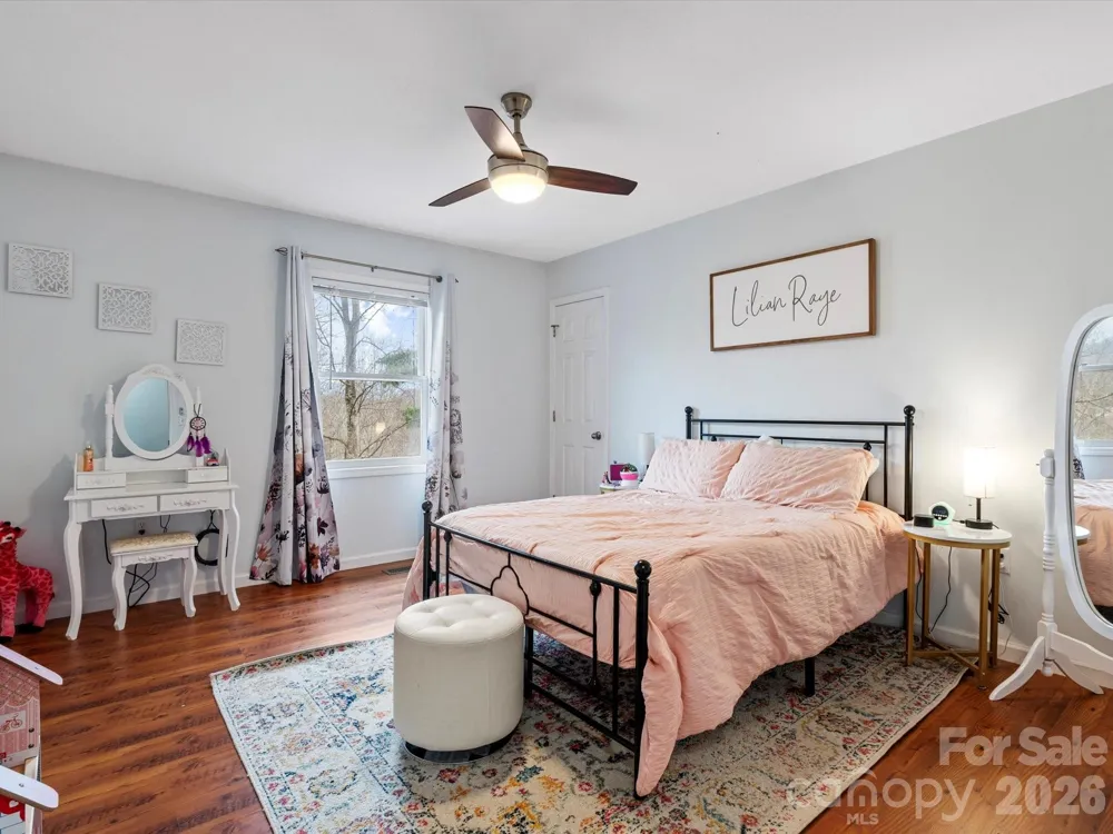 26 Morrow Drive Fairview, NC 28730