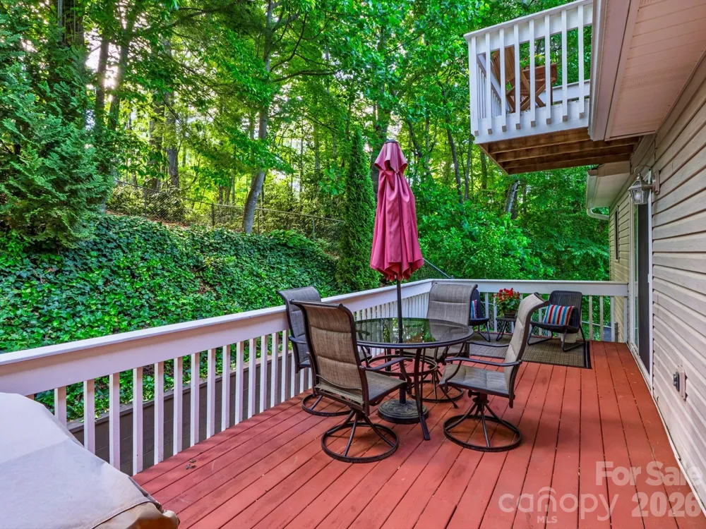26 Morrow Drive Fairview, NC 28730