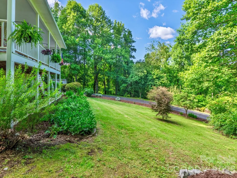 26 Morrow Drive Fairview, NC 28730