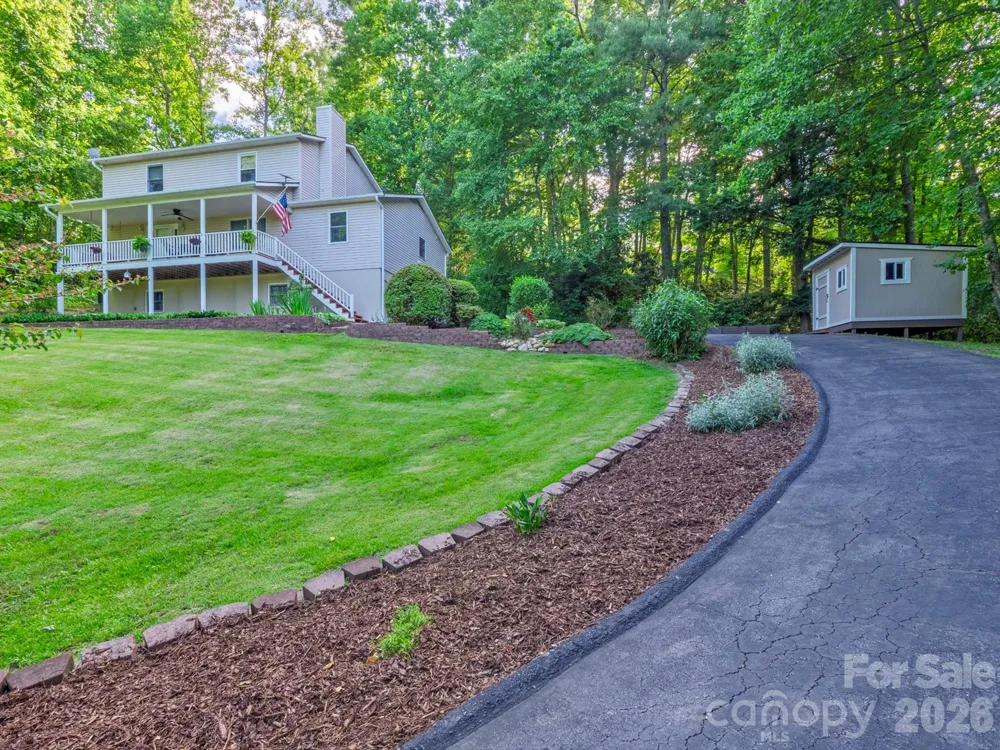 26 Morrow Drive Fairview, NC 28730