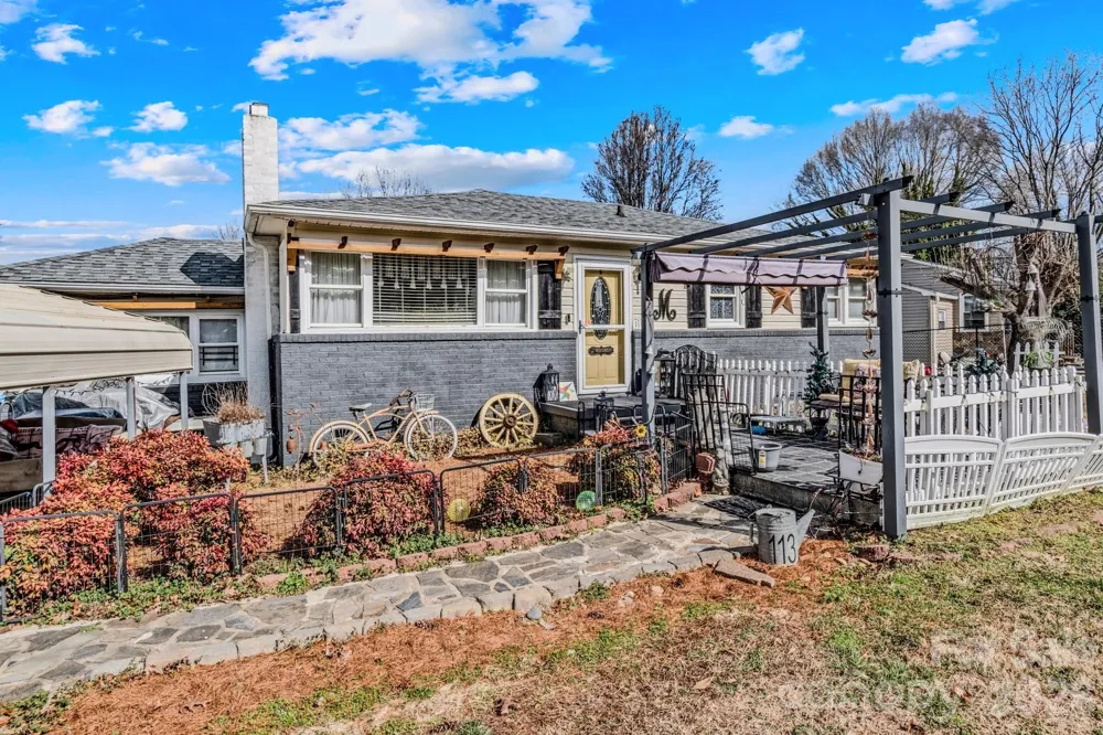 113 Hardy Street Jonesville, NC 28642
