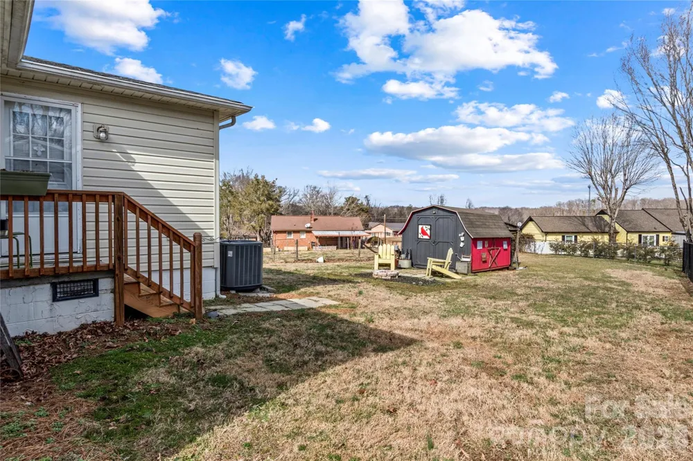 113 Hardy Street Jonesville, NC 28642