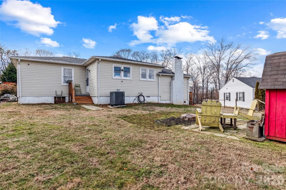 113 Hardy Street Jonesville, NC 28642
