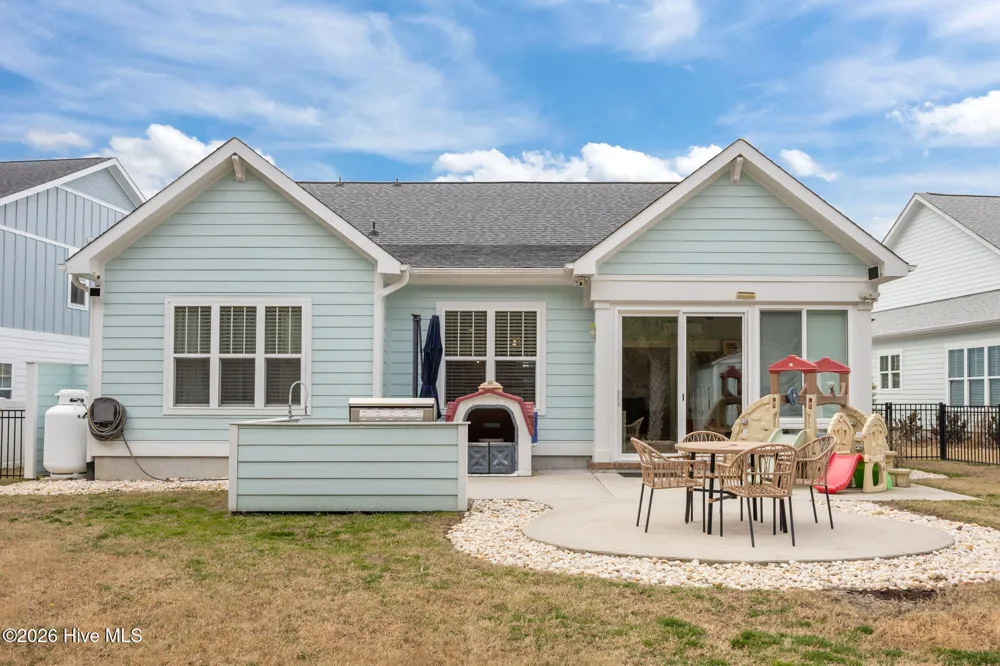 539 Moss Lake Lane Holly Ridge, NC 28445