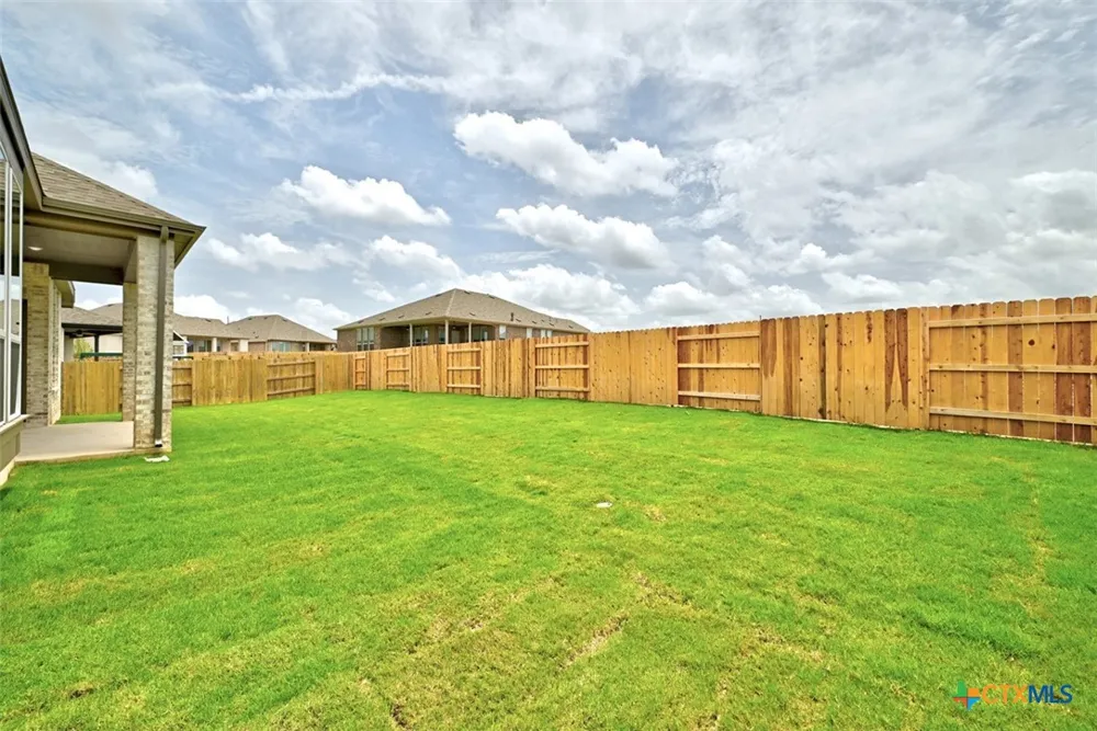 174 Stock Pond Trail Kyle, TX 78640