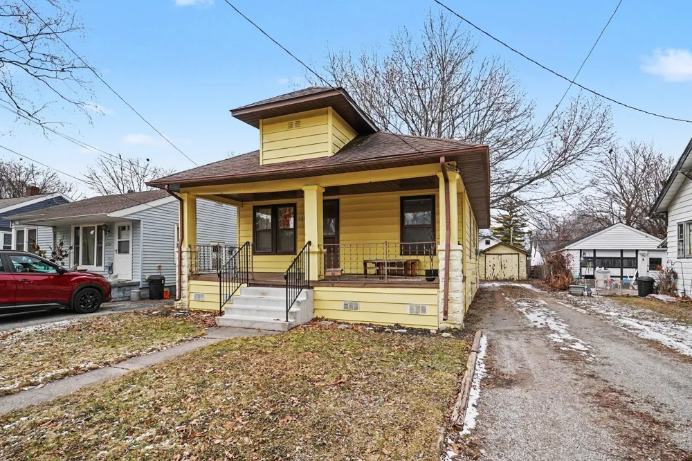2245 Taft Street Saginaw City, MI 48602