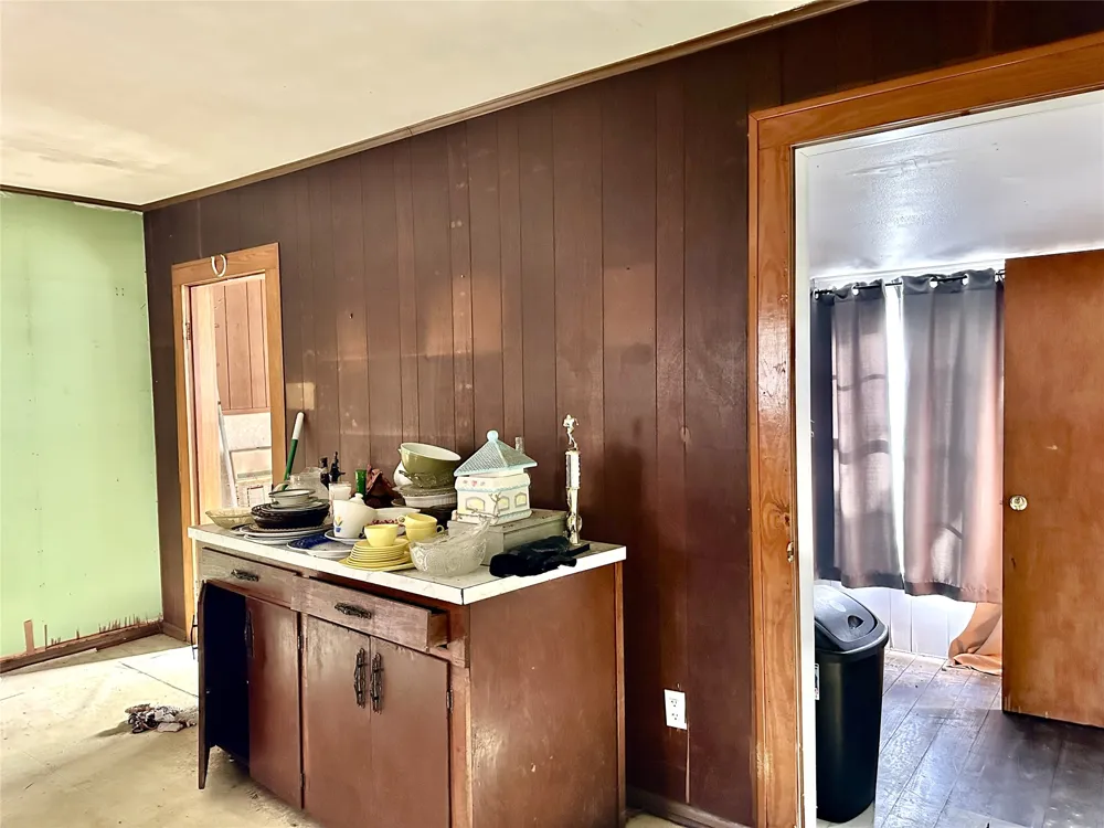 1148 Old Nails Creek Road Giddings, TX 78942