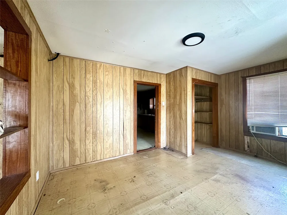 1148 Old Nails Creek Road Giddings, TX 78942