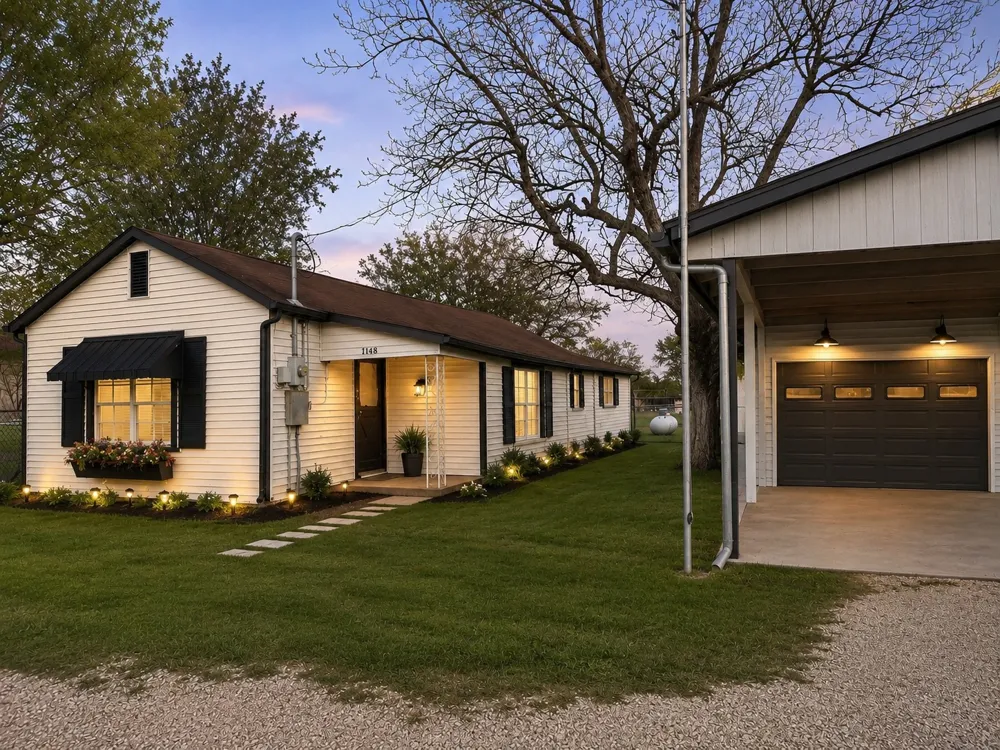 1148 Old Nails Creek Road Giddings, TX 78942