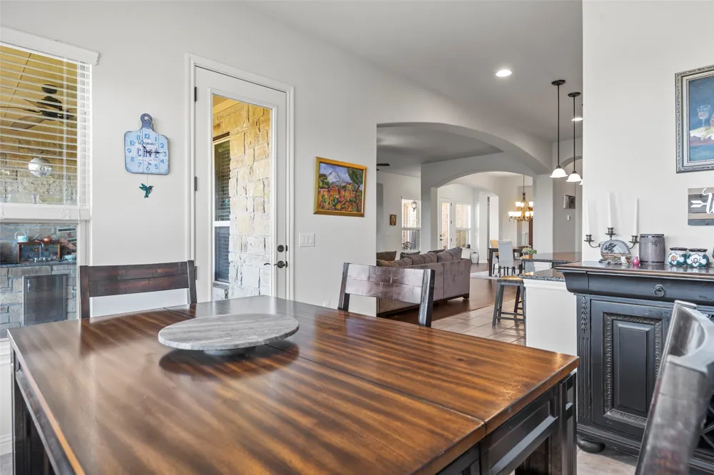 416 Maialina Cove Lakeway, TX 78738